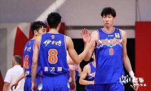 国内记者：新疆男篮将于本月20号集结备战新赛季