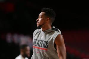 CJ:我要为糟糕的防守负责 我和利拉德必须首先防得更好