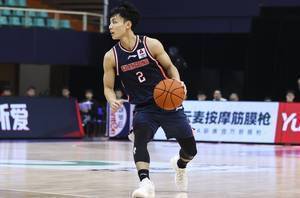 发挥优异!徐杰12中10砍下26分5篮板4助攻 得分创生涯新高