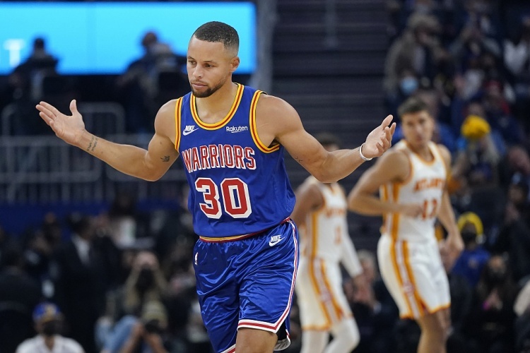 勇士开季12场比赛常规时间不输球 并列NBA历史第七位