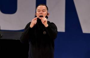 马龙谈被猛龙抢了23个进攻篮板:我们打得很软 而且非常粗心