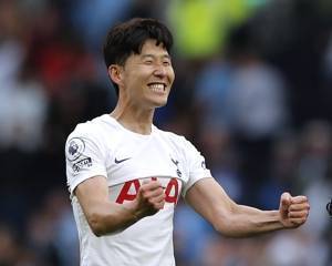 孙兴慜:获得联赛金靴后一度压力很大,本赛季没达最佳水平
